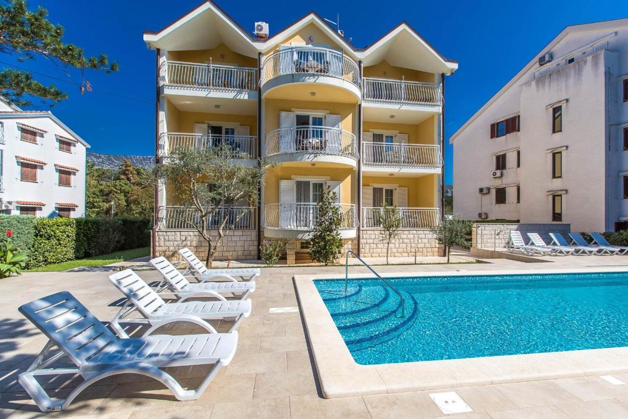 Apartments With A Swimming Pool Jadranovo, Crikvenica - 3238 エクステリア 写真